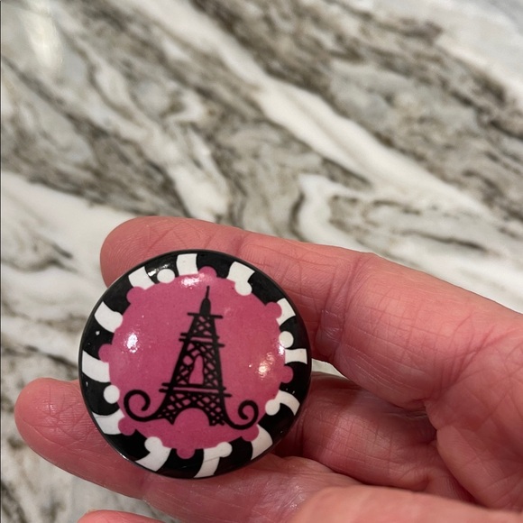 Pink and Black Eiffel Tower Ceramic Drawer Knobs/ Lot of 4 - Picture 6 of 8